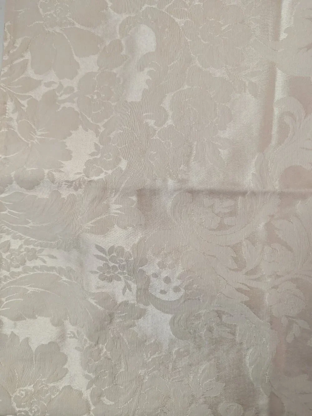 off-white cloth napkins
